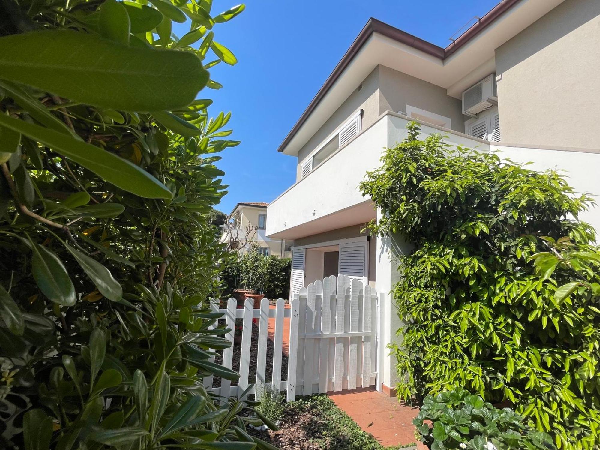 Casa Sara 3 Km Dal Mare Aria Condizionata By Toscanatour Apartment